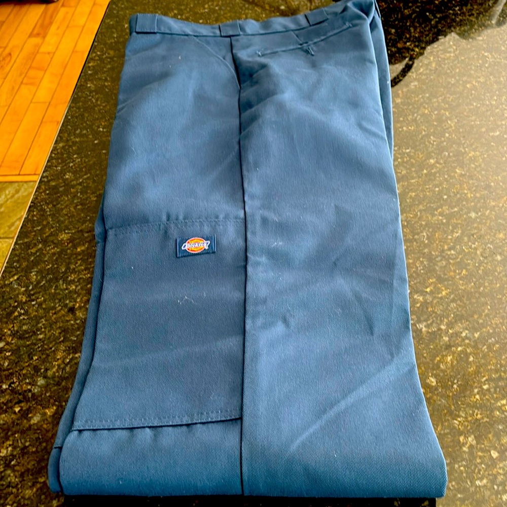 Dickies men’s work pants never worn relaxed straight leg 36x32 smoke free home